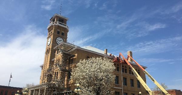 reroofing courthouse davinci